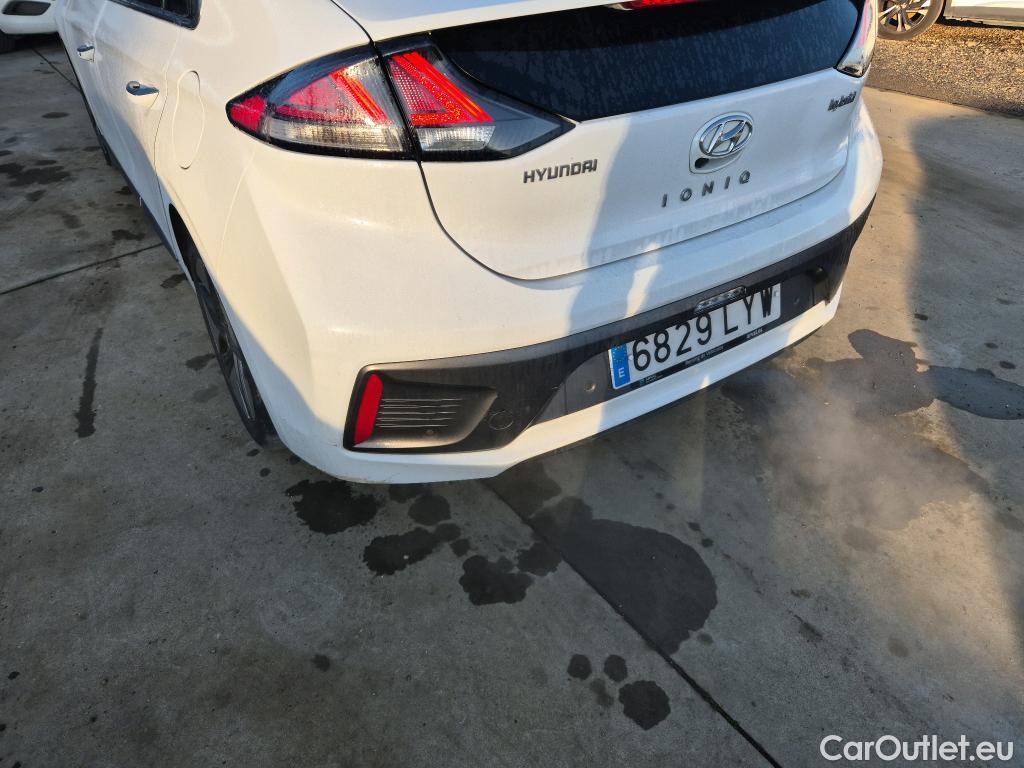  Hyundai   Ioniq HYUNDAI / 2019 / 5P / berlina con portón 1.6 GDI HEV Tecno DCT #12