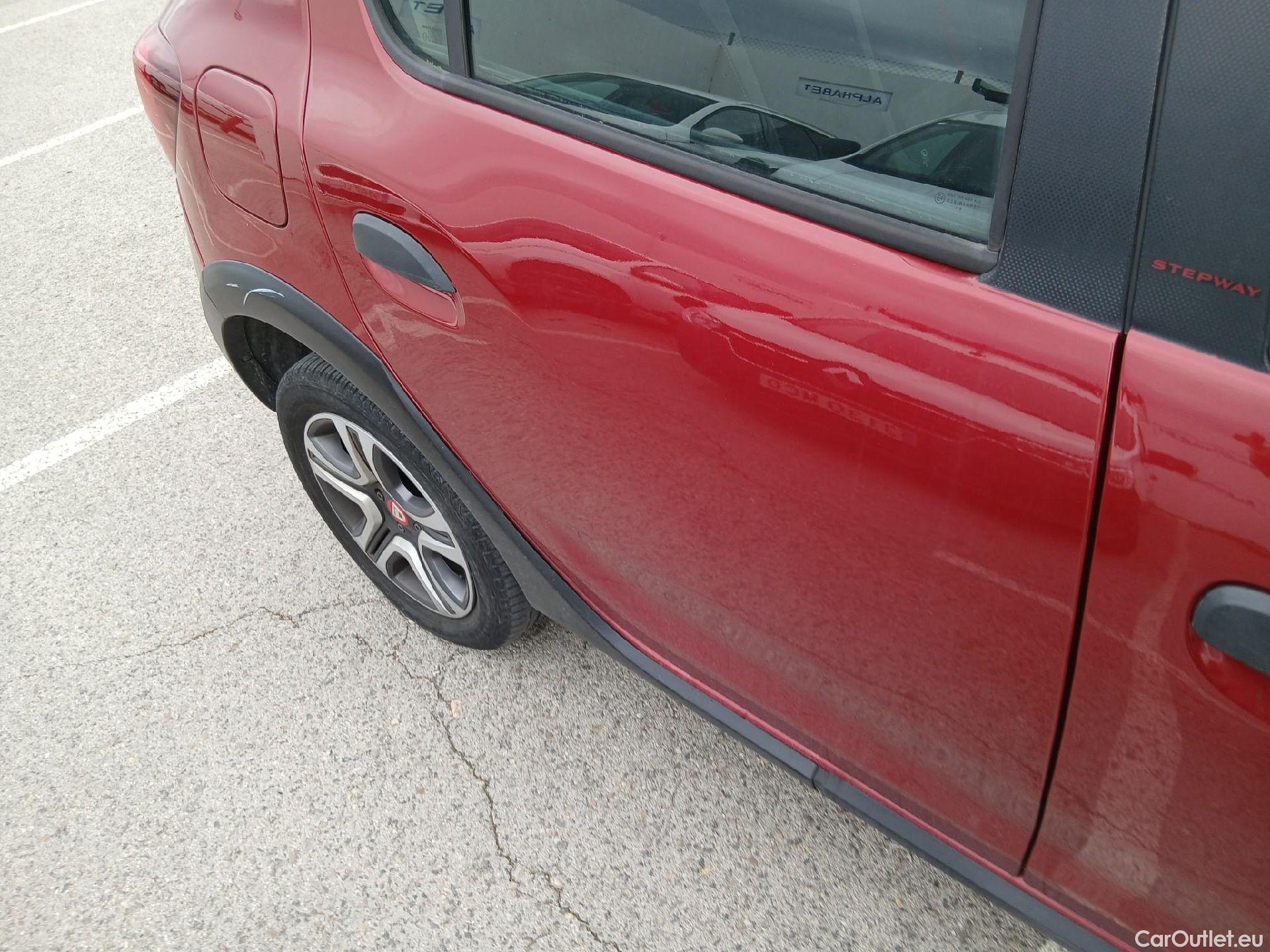  Dacia  Sandero DACIA  / 2016 / 5P / berlina con portón Serie Limitada Xplore TCE 66kW GLP - SS(SL) #33