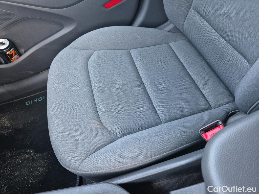  Hyundai   Ioniq HYUNDAI / 2019 / 5P / berlina con portón 1.6 GDI HEV Tecno DCT #1