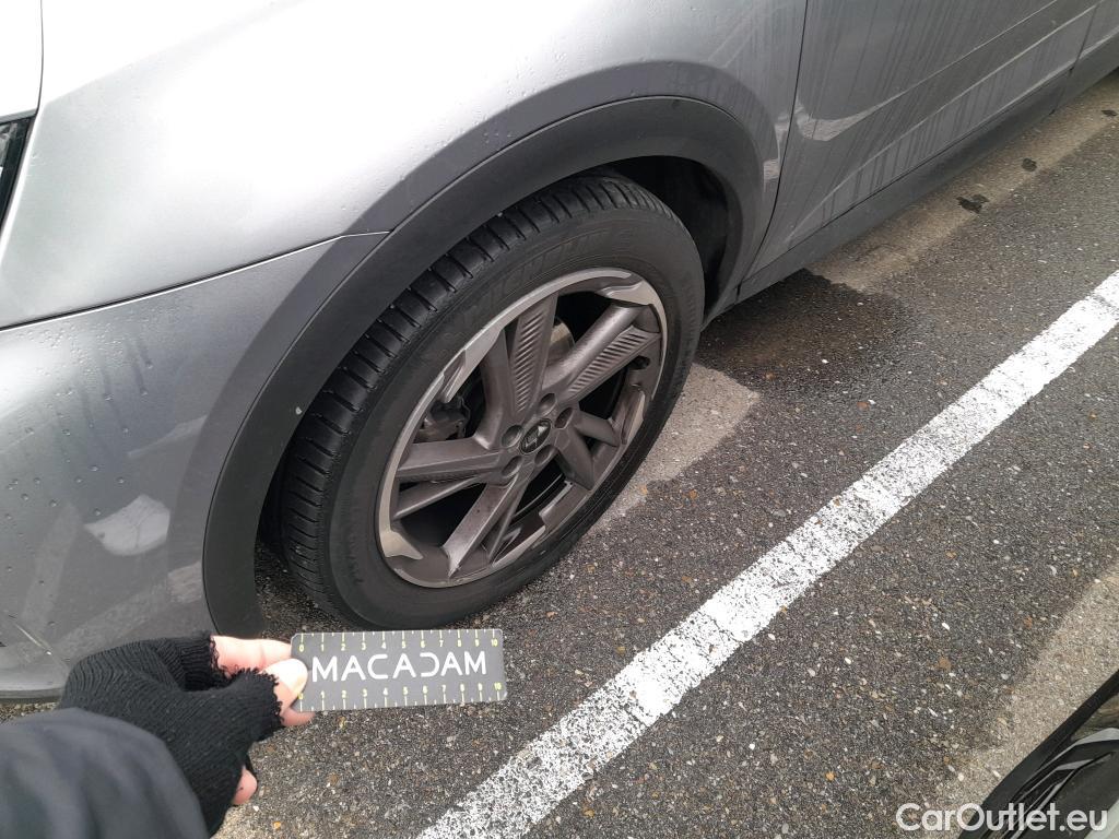  DS  DS7 DS DS 7 Crossback / 2017 / 5P / todoterreno BlueHDi DE 96kW (130CV) Auto.BE CHIC #3