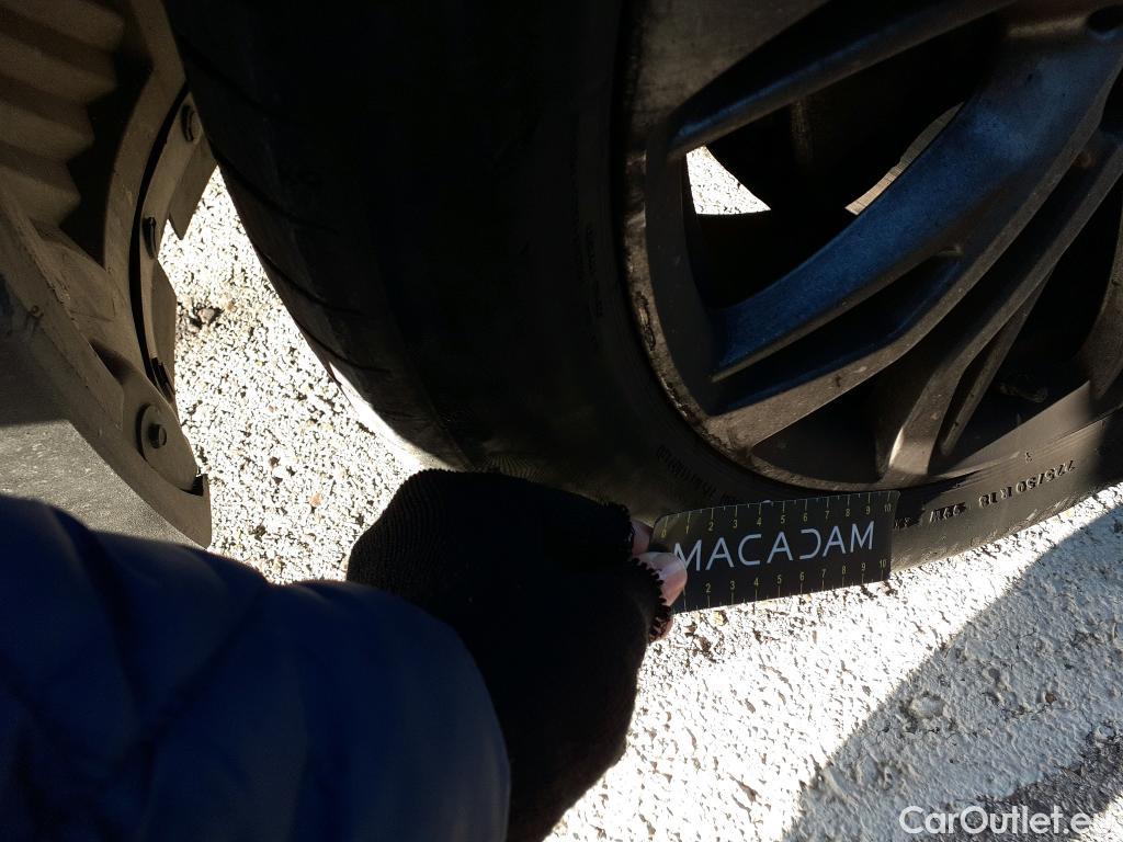  Bmw  X2 BMW  sDrive18i (CX3) #4