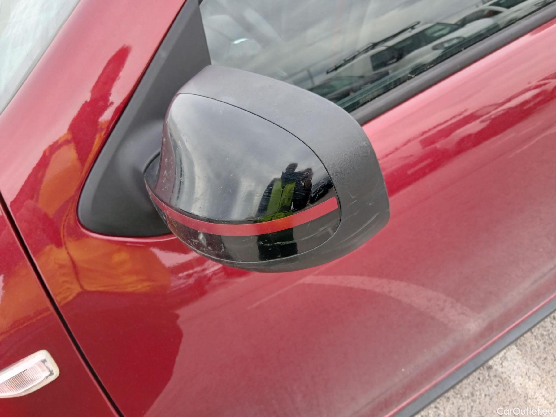  Dacia  Sandero DACIA  / 2016 / 5P / berlina con portón Serie Limitada Xplore TCE 66kW GLP - SS(SL) #17