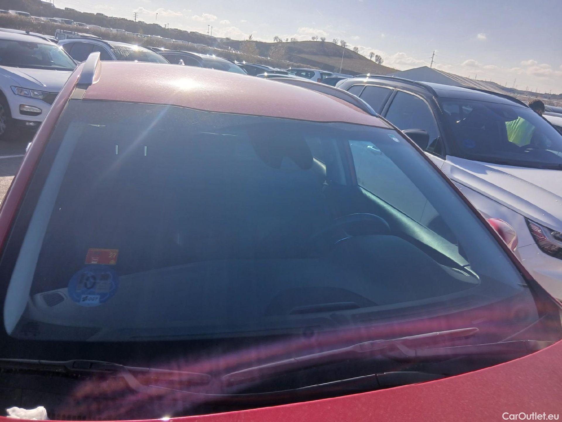  KIA  Niro KIA  / 2019 / 5P / crossover 1.6 GDi PHEV 104kW (141CV) Drive #12