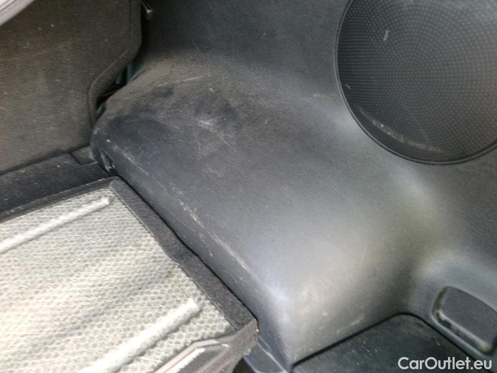  KIA  Sportage KIA  1.6MHEV Drive 100kW(136CV) 4x2(Crist Tintados) #20