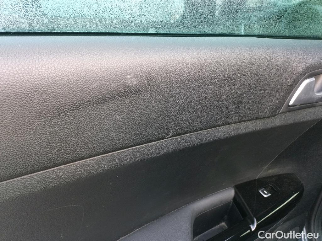  KIA  Sportage KIA  1.6MHEV Drive 100kW(136CV) 4x2(Crist Tintados) #14