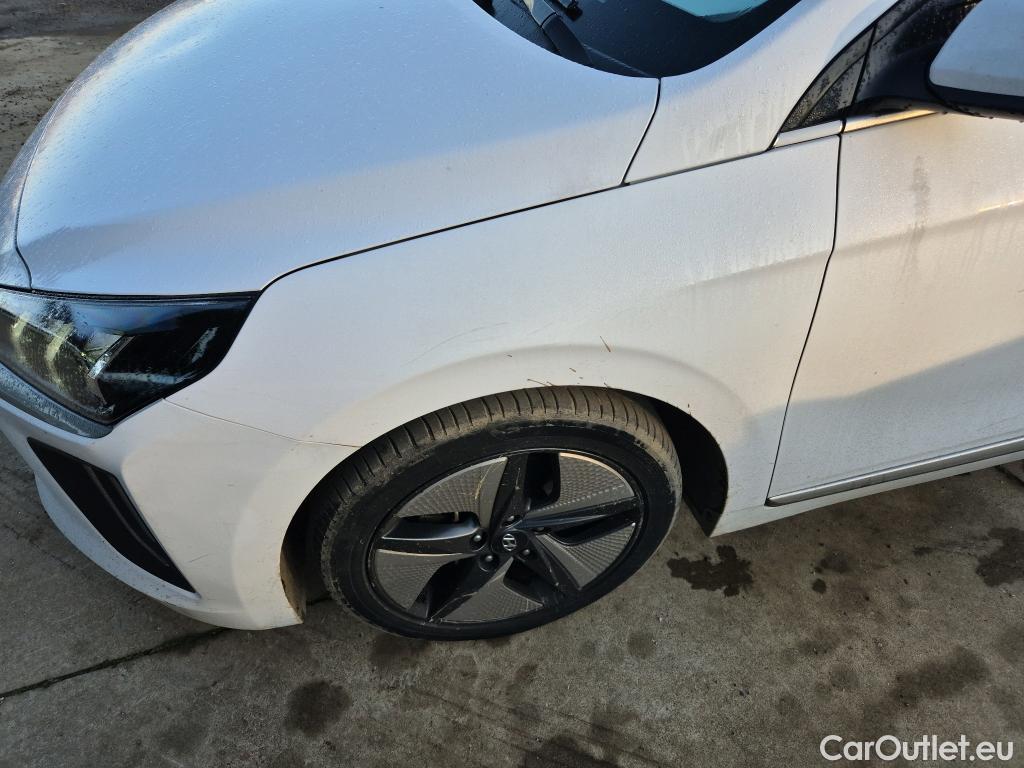  Hyundai   Ioniq HYUNDAI / 2019 / 5P / berlina con portón 1.6 GDI HEV Tecno DCT #5