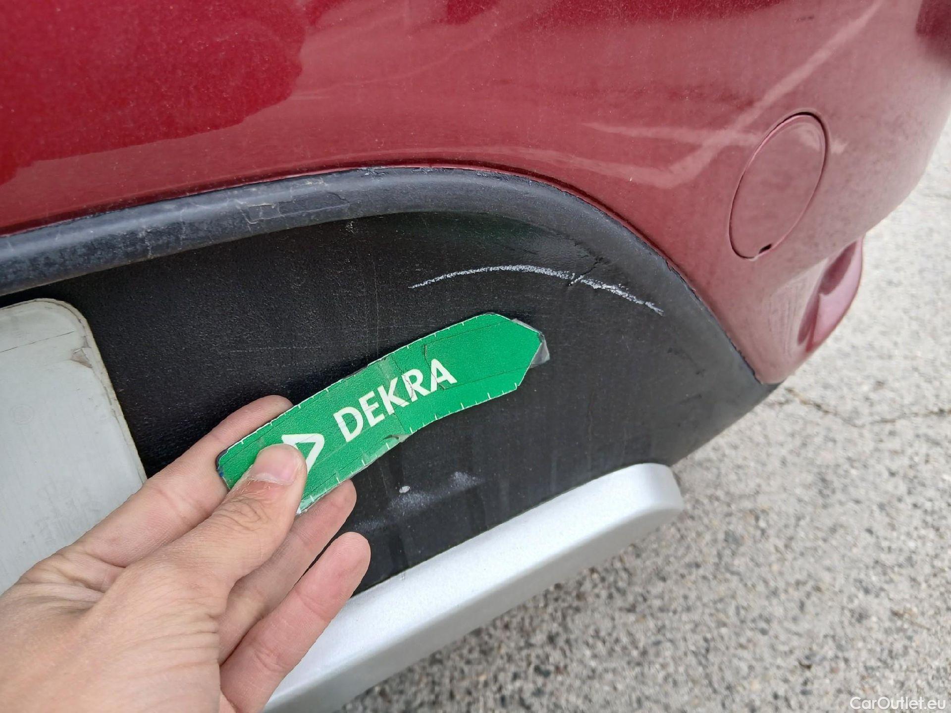  Dacia  Sandero DACIA  / 2016 / 5P / berlina con portón Serie Limitada Xplore TCE 66kW GLP - SS(SL) #27