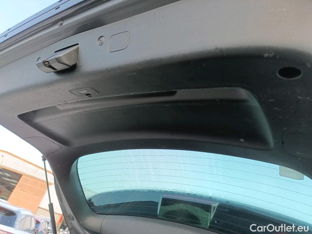  KIA  Sportage KIA  1.6MHEV Drive 100kW(136CV) 4x2(Crist Tintados) #12