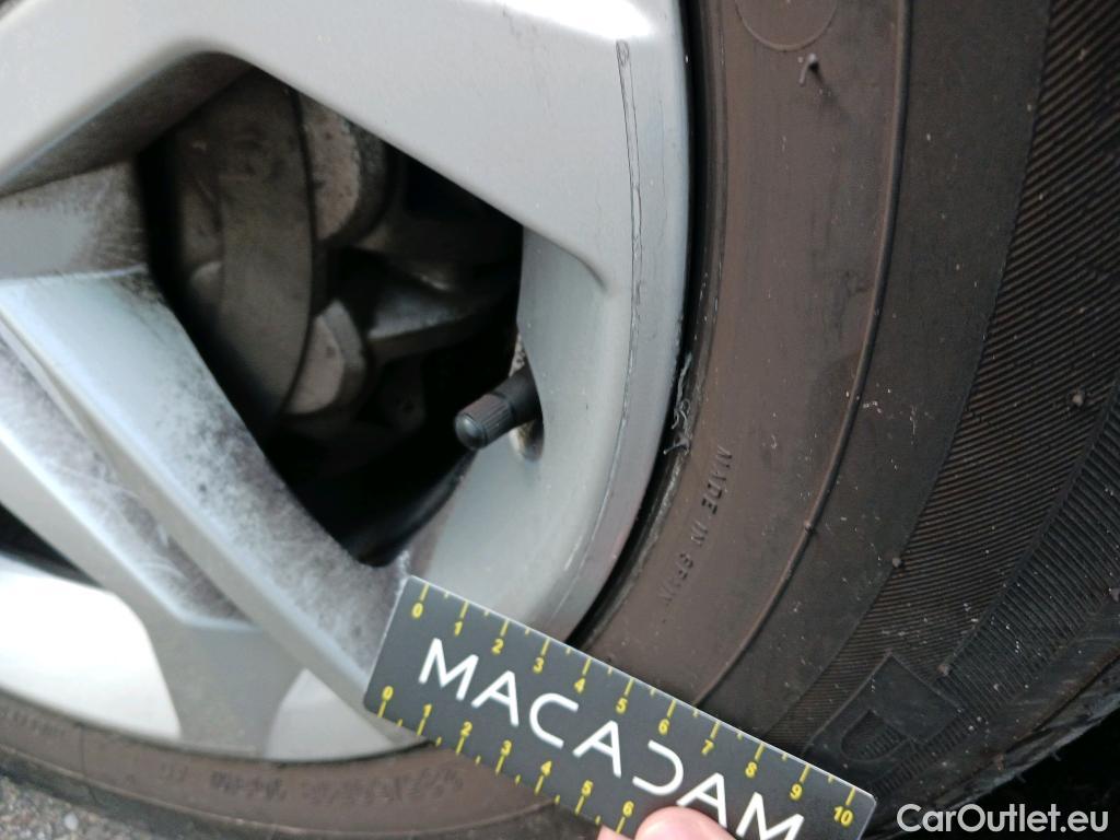  Land Rover  Discovery AUDI Q5 / 2020 / 5P / todoterreno Advanced 35 TDI 120kW S tronic (AC2) #4