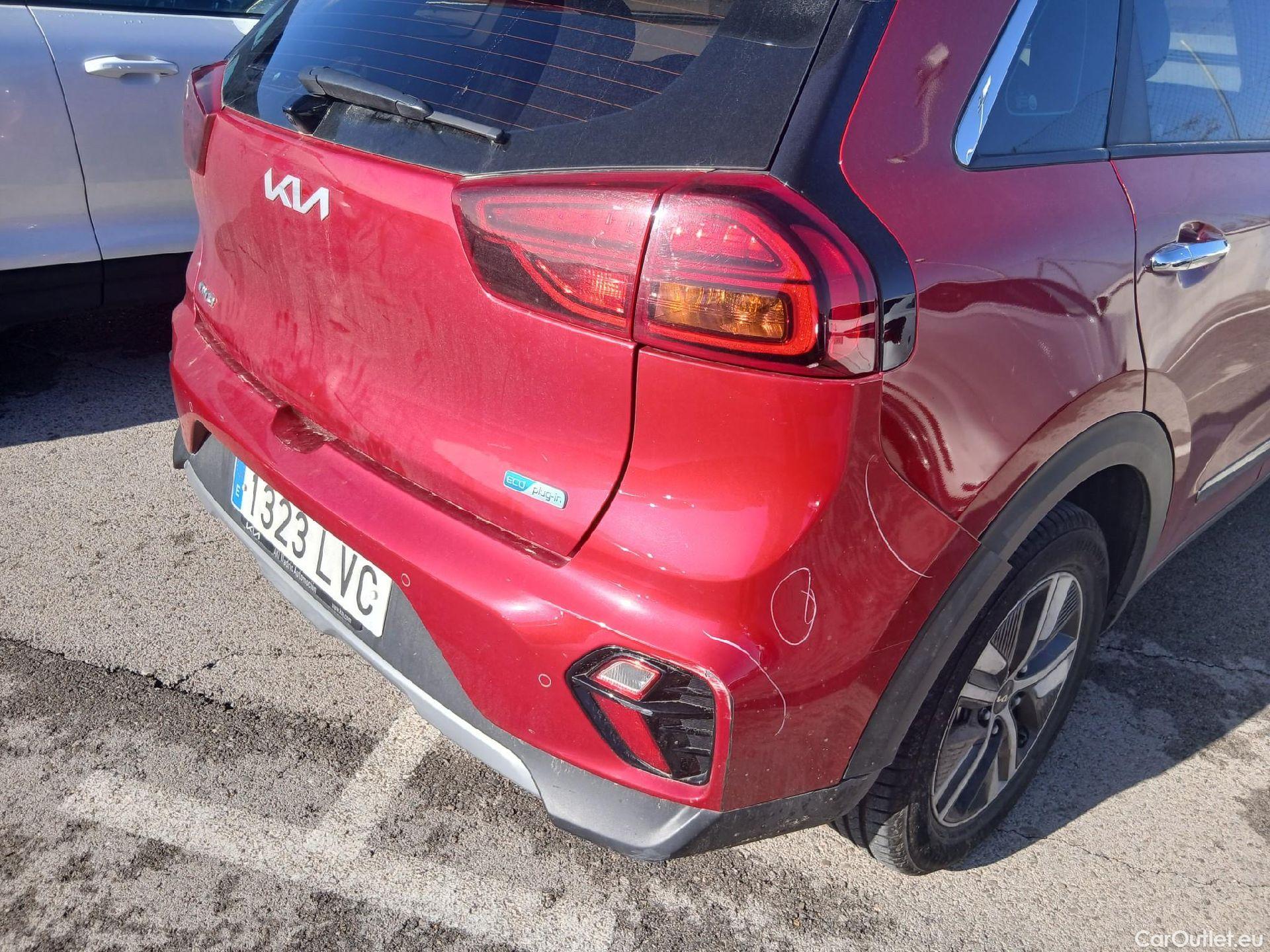  KIA  Niro KIA  / 2019 / 5P / crossover 1.6 GDi PHEV 104kW (141CV) Drive #19