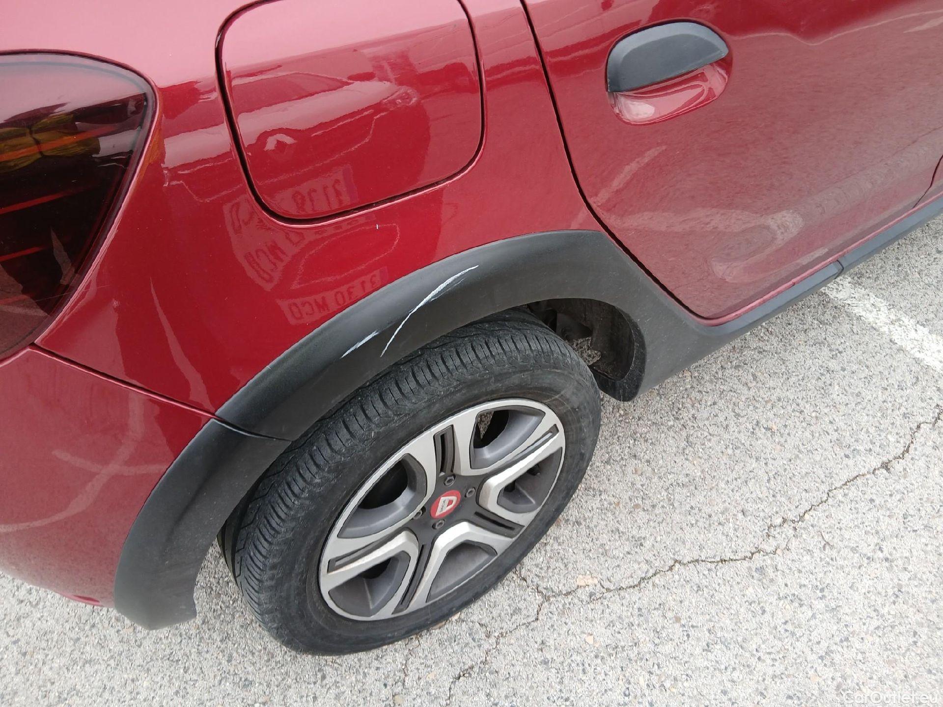  Dacia  Sandero DACIA  / 2016 / 5P / berlina con portón Serie Limitada Xplore TCE 66kW GLP - SS(SL) #30