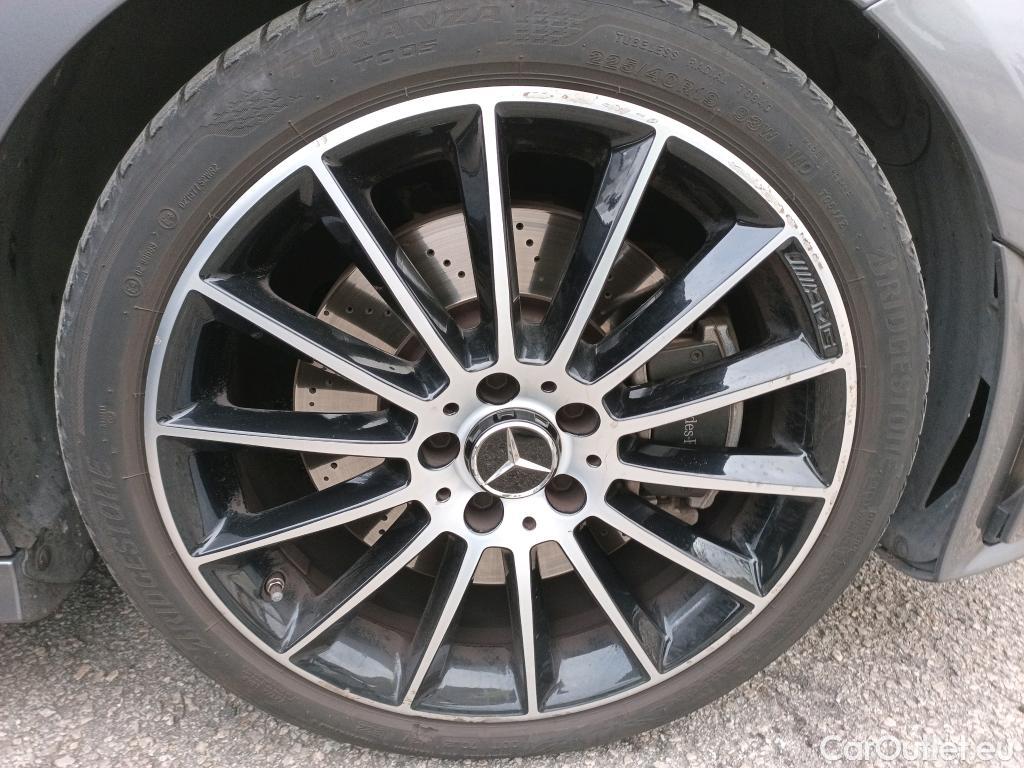  Mercedes  CLA-Klasse MERCEDES-BENZ CLA / 2019 / 4P / coupé CLA 250 4MATIC #3