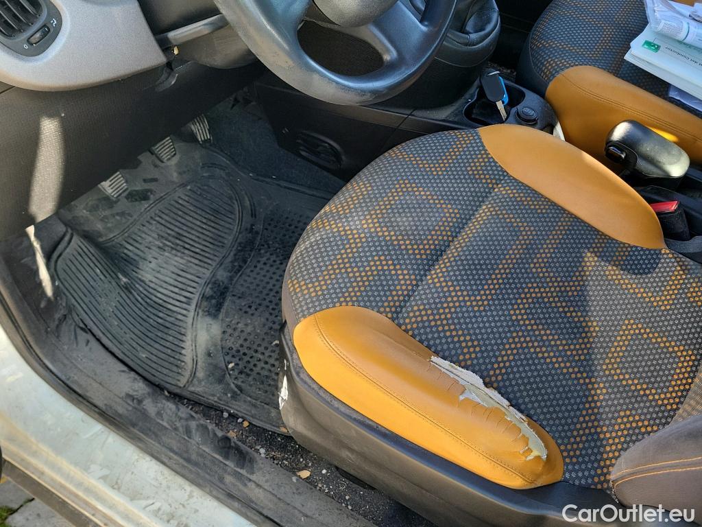  Fiat  Panda FIAT  5p 3G berlina con portón 1.3 75cv Diésel 4x4 #18