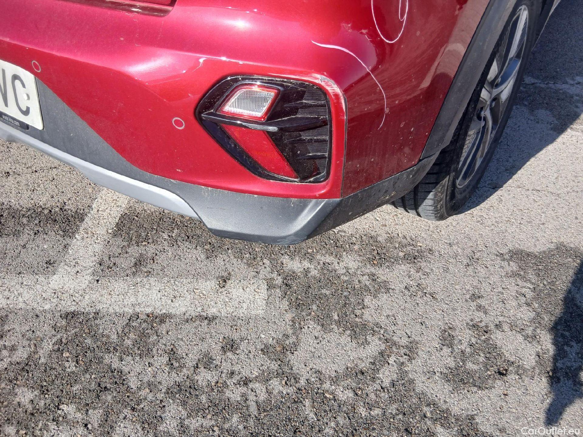  KIA  Niro KIA  / 2019 / 5P / crossover 1.6 GDi PHEV 104kW (141CV) Drive #23