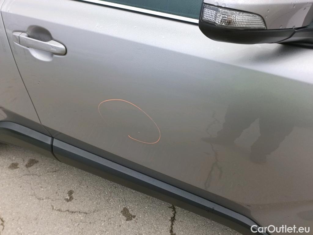  Toyota  C-HR TOYOTA  / 2016 / 5P / todoterreno 1.8 125H Advance (CX) #5