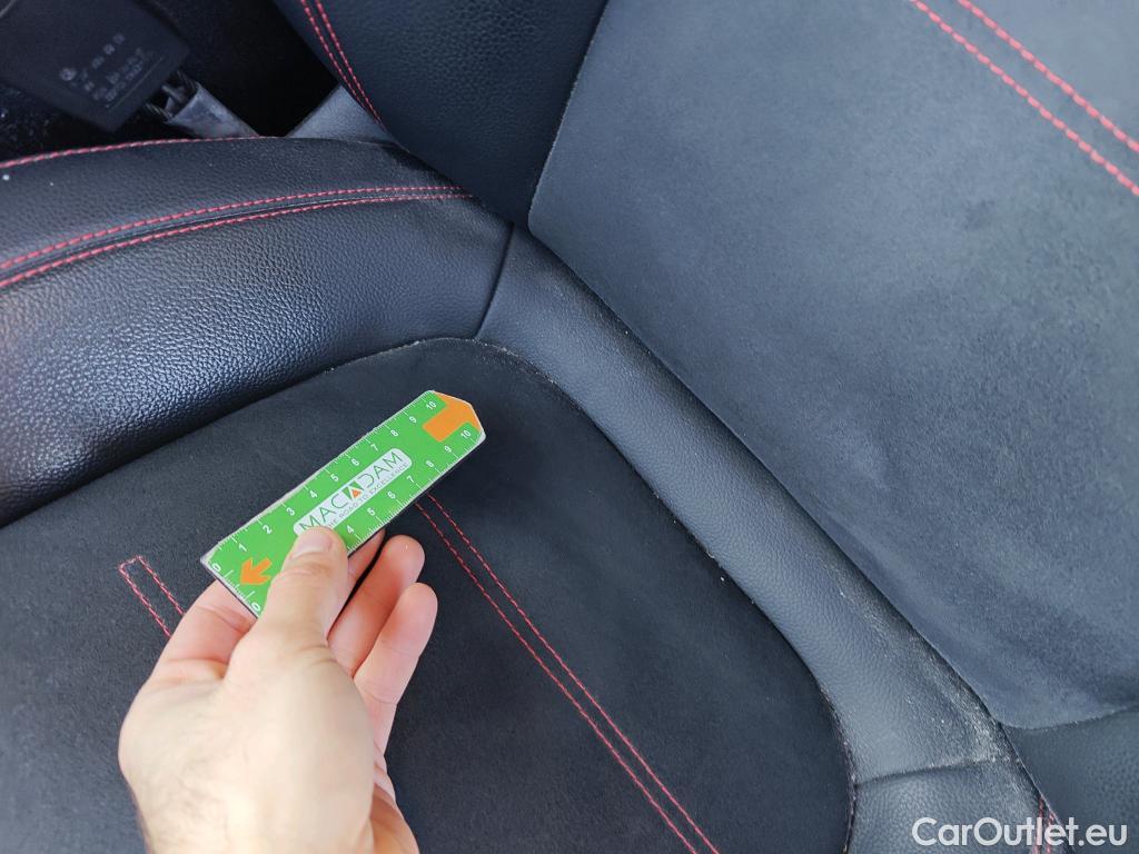  Mercedes  GLA MERCEDES-BENZ  / 2020 / 5P / todoterreno  200 D #57