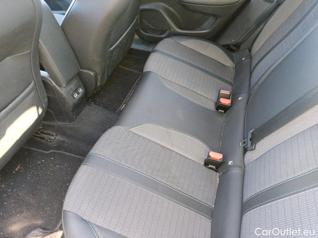  Peugeot  2008 PEUGEOT  / 2019 / 5P / todoterreno Allure Pack BlueHDI 81kW (110CV) #11