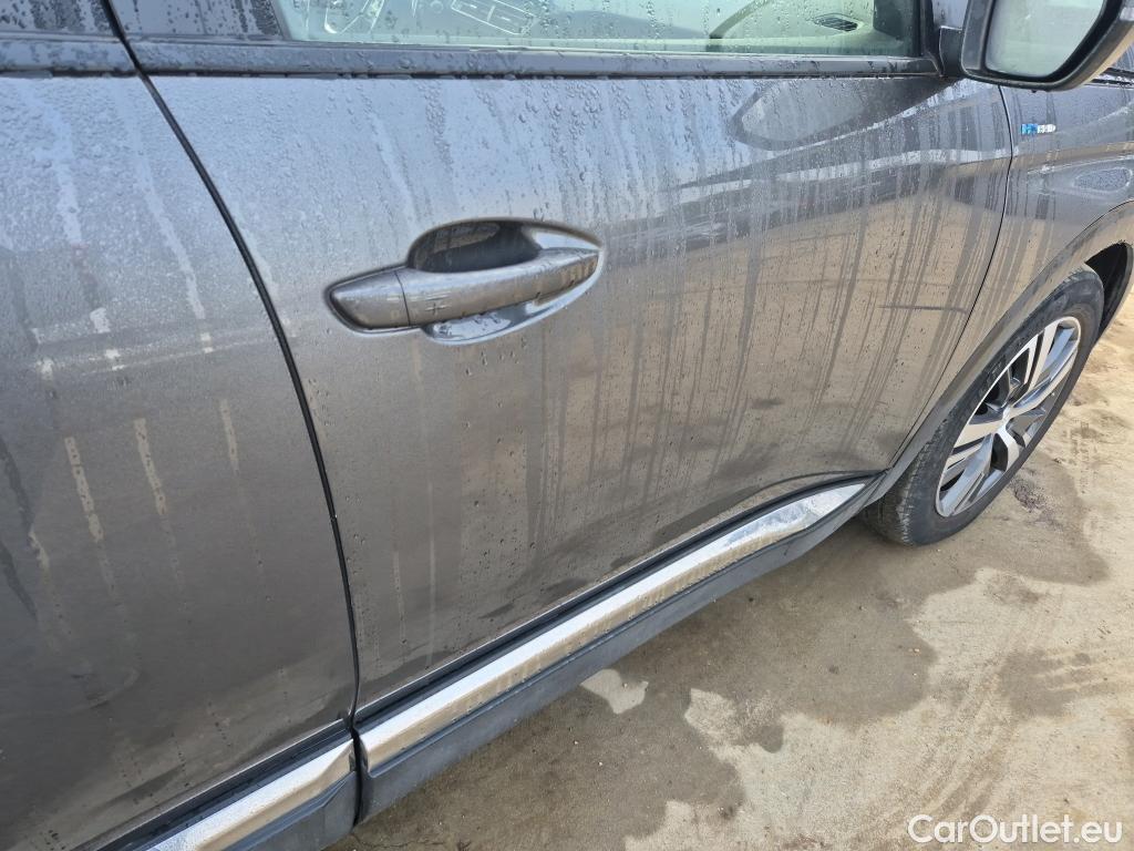  Peugeot  3008 PEUGEOT  Hybrid / 2020 / 5P / todoterreno 225 e-EAT8 Allure #10