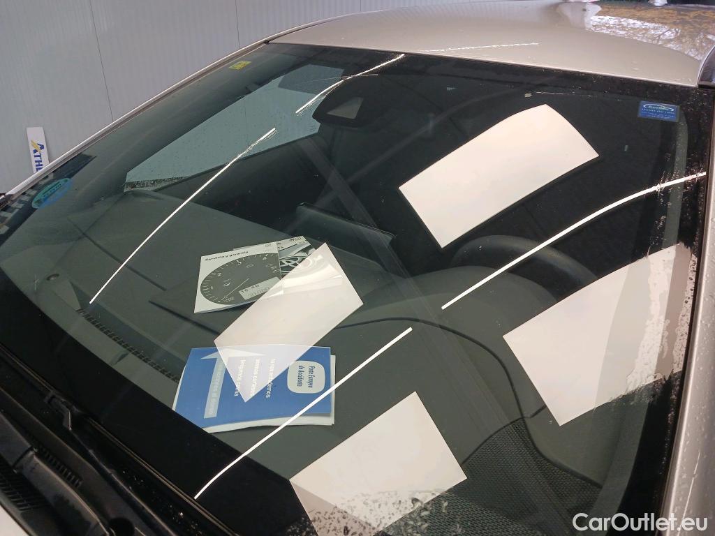  Toyota  Corolla TOYOTA  / 2019 / 5P / familiar 1.8 125H BUSINESS E-CVT TOURING SPORT #1