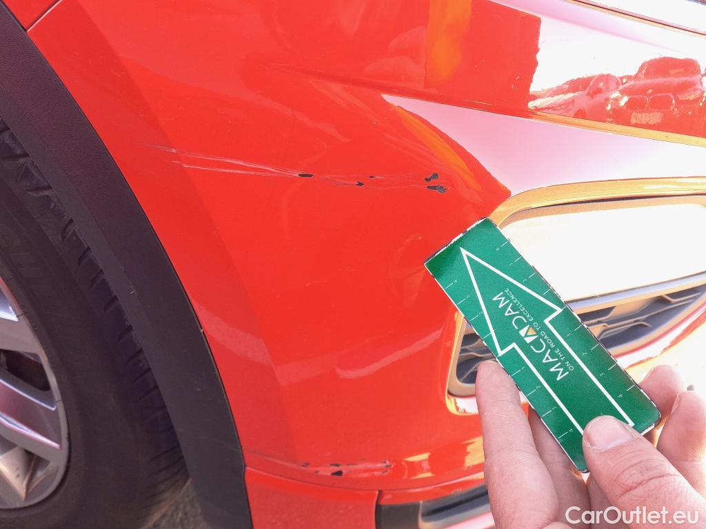  Volkswagen  T-ROC VOLKSWAGEN  / 2017 / 5P / todoterreno Advance R-Line 1.0 TSI 81kW (110CV) #9