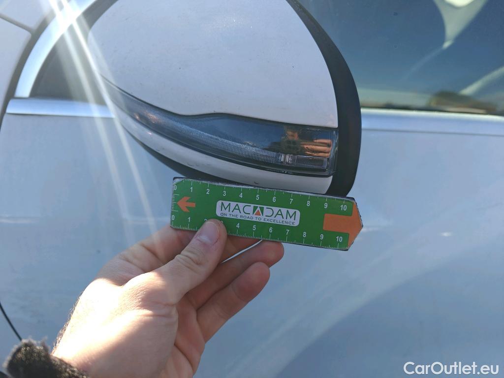  Mercedes  GLA MERCEDES-BENZ  / 2020 / 5P / todoterreno  200 D #51