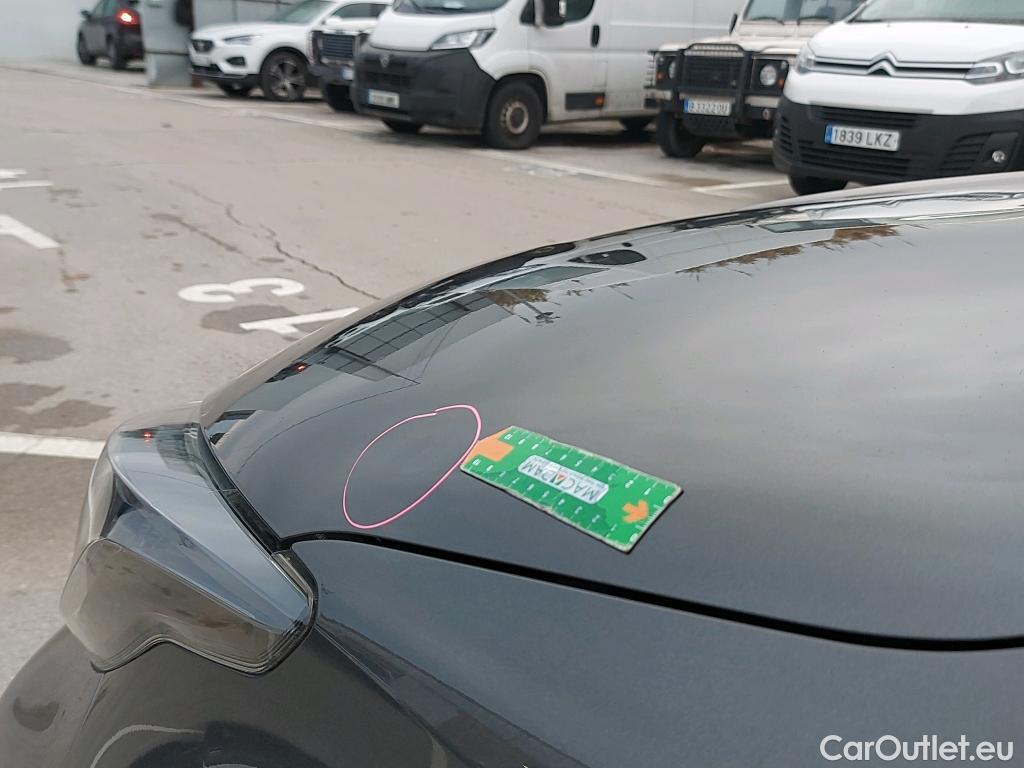  Toyota  Yaris TOYOTA  / 2020 / 5P / berlina con portón 1.5 125 S-Edition #13