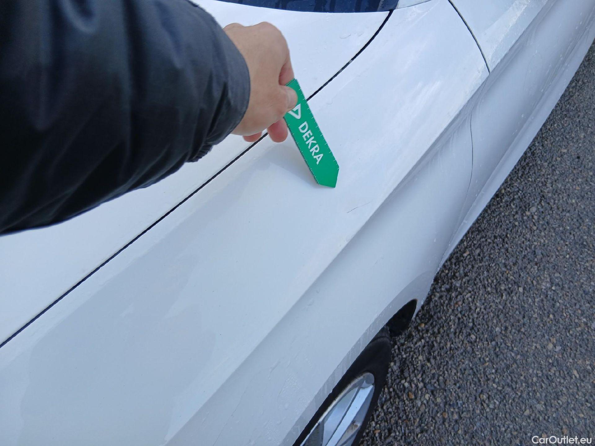  Land Rover  Discovery SEAT Nuevo León / 2020 / 5P / berlina con portón 2.0 TDI 85kW (115CV) STYLE GONavi (AC) #7