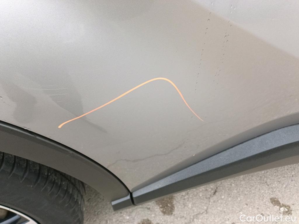  Toyota  C-HR TOYOTA  / 2016 / 5P / todoterreno 1.8 125H Advance (CX) #2