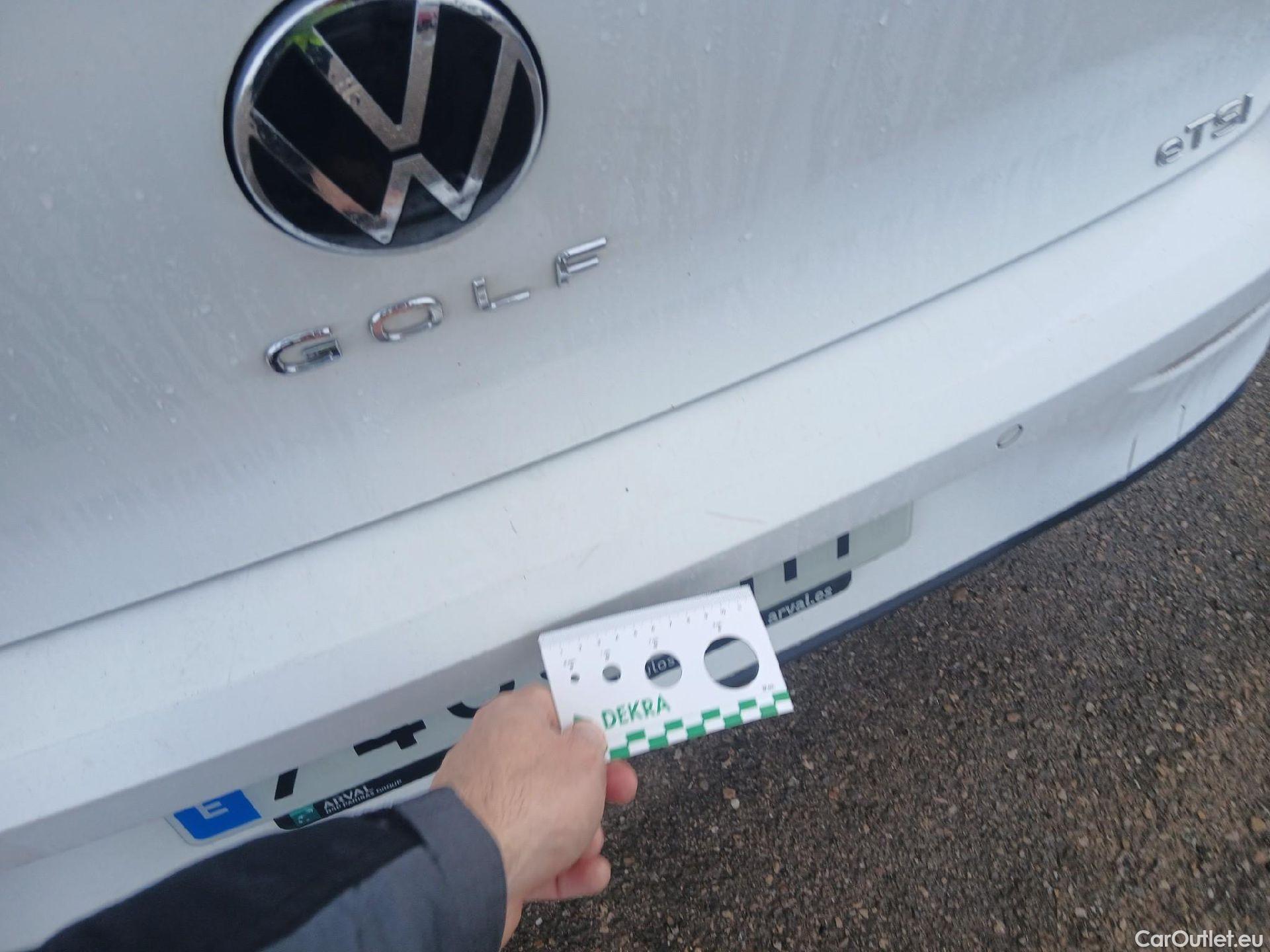  Volkswagen  Golf  VOLKSWAGEN / 2020 / 5P / berlina con portón Life 1.0 eTSI 81kW (110CV) DSG #15