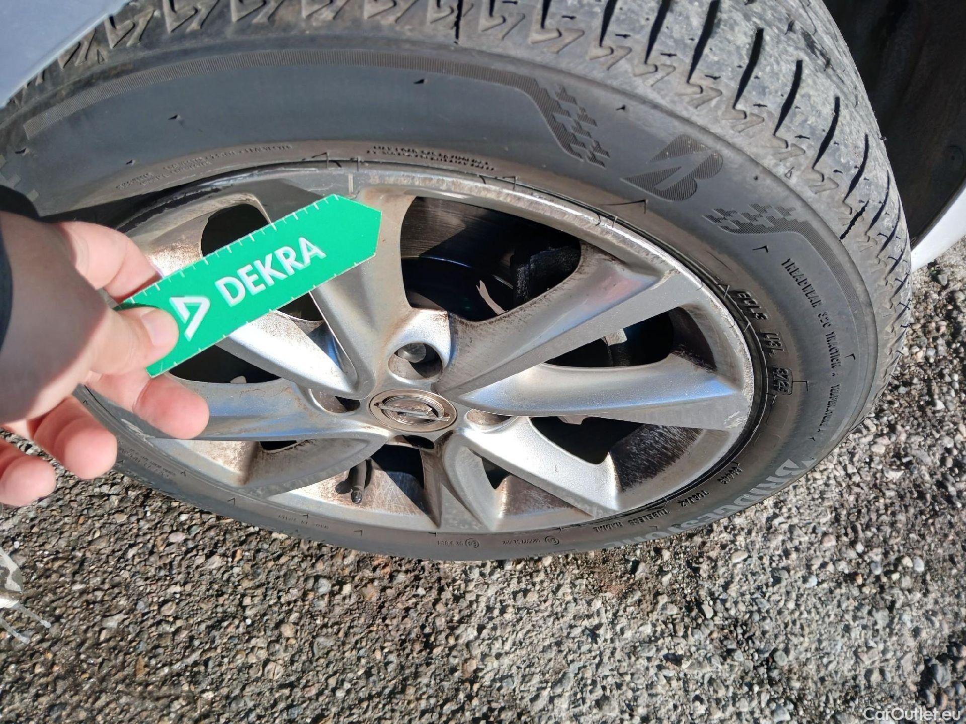  Opel  Corsa OPEL  / 2019 / 5P / berlina con portón 1.2T XHL 74kW (100CV) Elegance #27