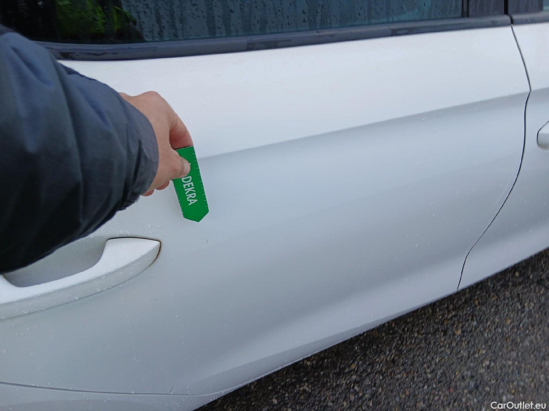  Land Rover  Discovery SEAT Nuevo León / 2020 / 5P / berlina con portón 2.0 TDI 85kW (115CV) STYLE GONavi (AC) #20