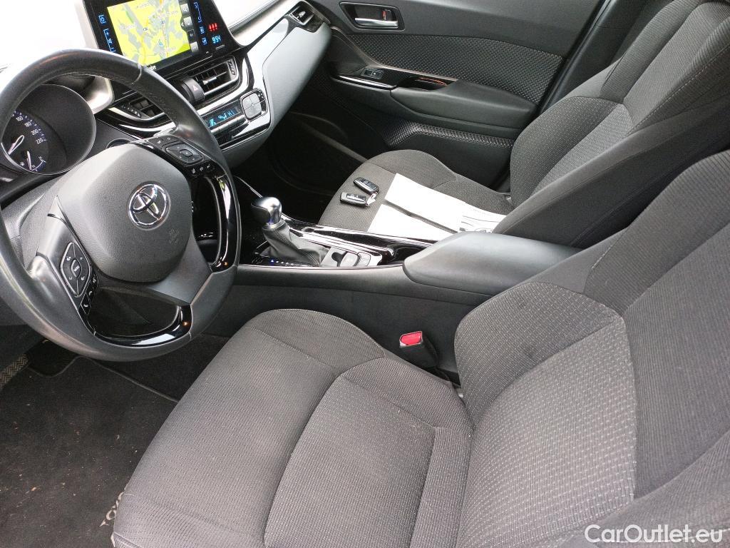  Toyota  C-HR TOYOTA  / 2016 / 5P / todoterreno 1.8 125H Advance (CX) #12