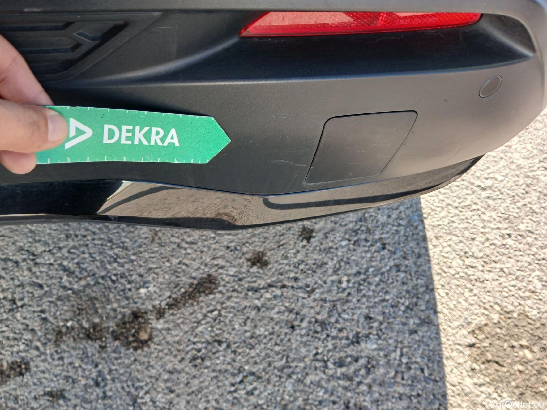  Nissan  Juke NISSAN  / 2019 / 5P / crossover DIG-T 84 kW (114 CV) DCT 7 V N-Connecta #24