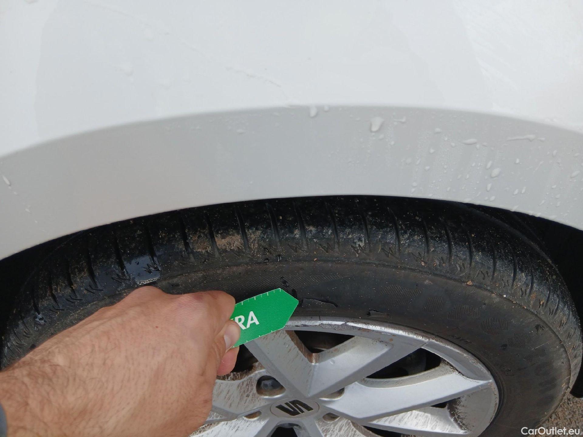  Land Rover  Discovery SEAT Nuevo León / 2020 / 5P / berlina con portón 2.0 TDI 85kW (115CV) STYLE GONavi (AC) #25