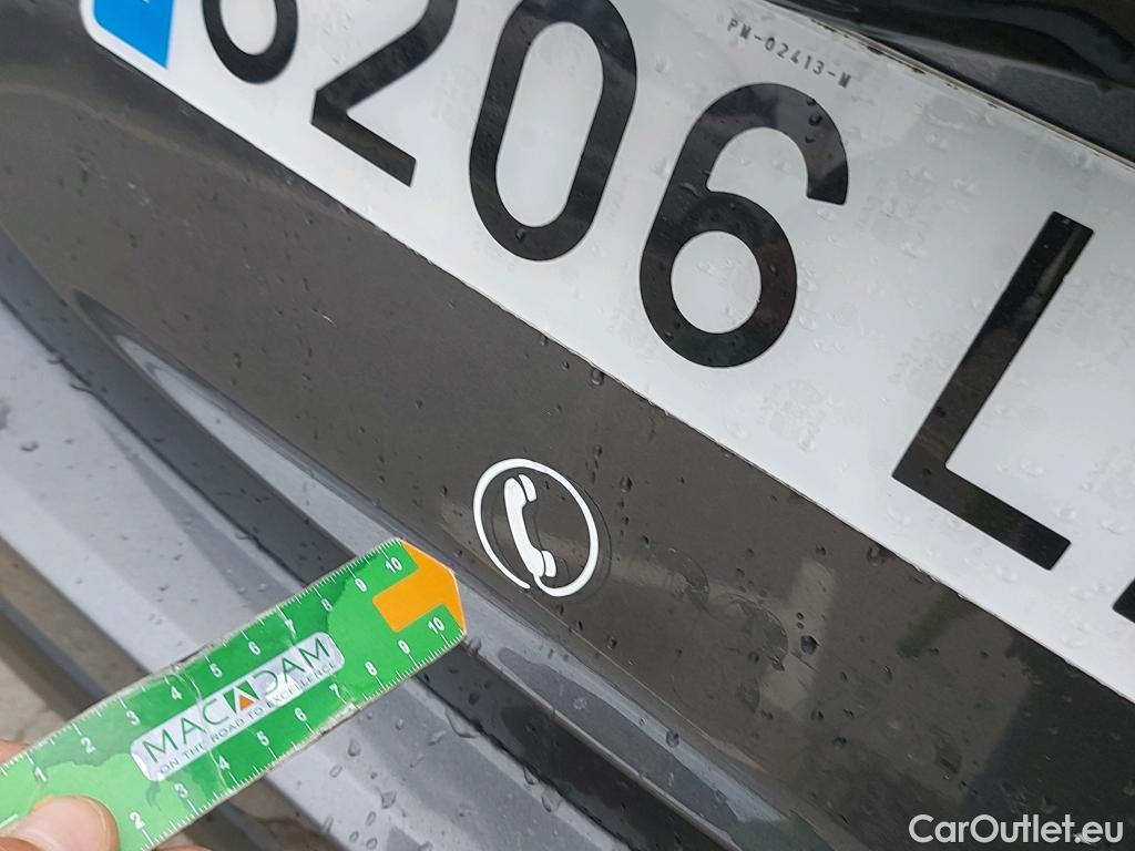  Toyota  Yaris TOYOTA  / 2020 / 5P / berlina con portón 1.5 125 S-Edition #6