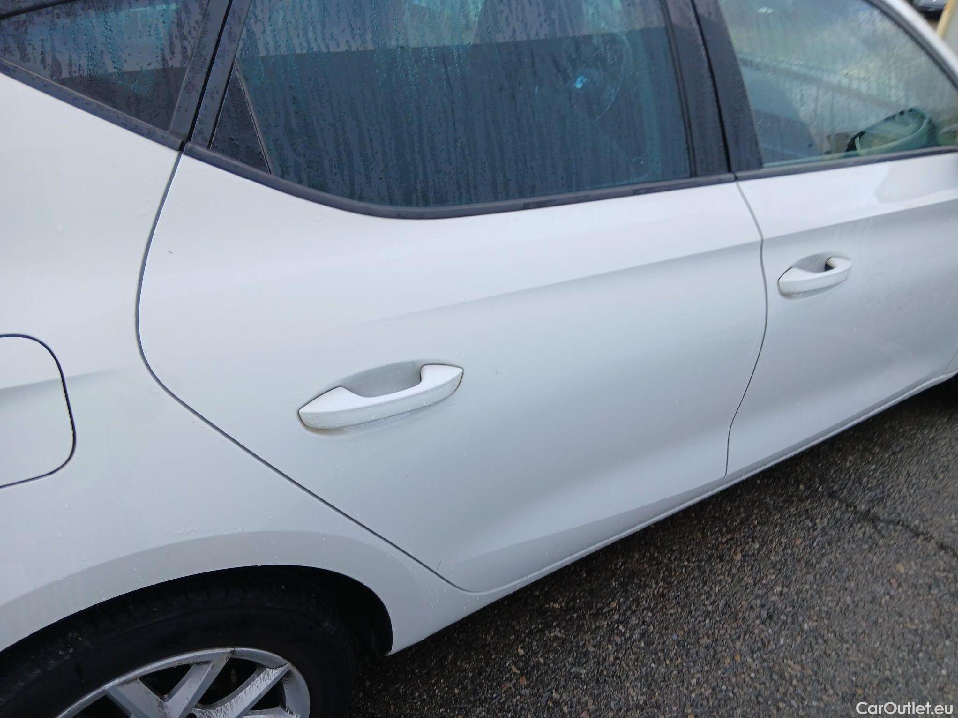  Land Rover  Discovery SEAT Nuevo León / 2020 / 5P / berlina con portón 2.0 TDI 85kW (115CV) STYLE GONavi (AC) #19