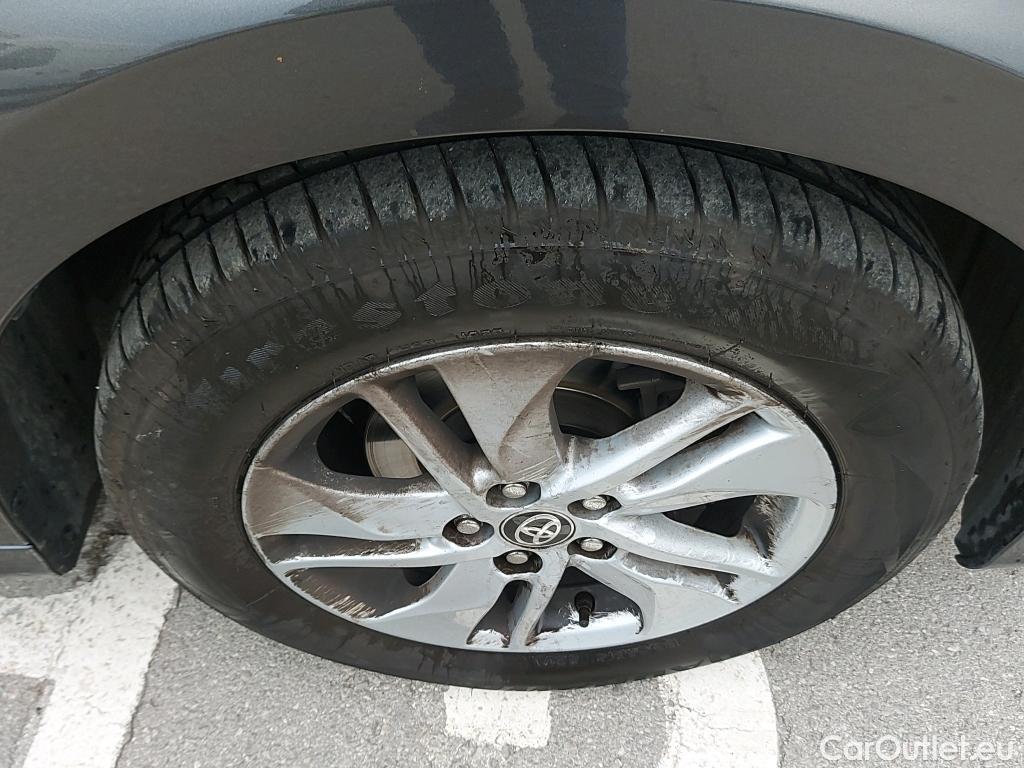  Toyota  Yaris TOYOTA  / 2020 / 5P / berlina con portón 1.5 125 S-Edition #7