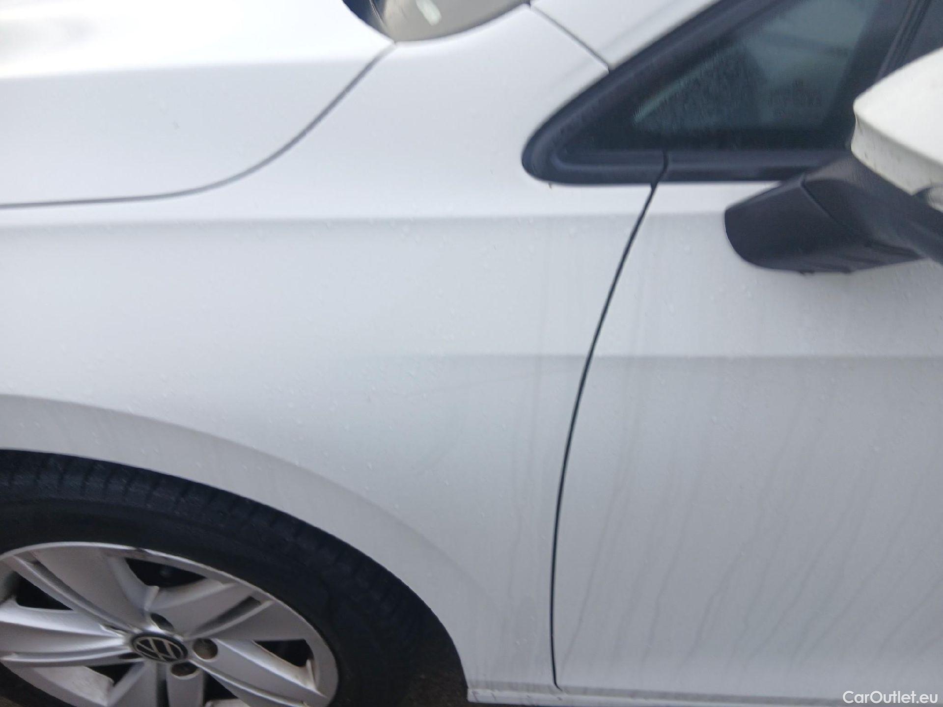  Volkswagen  Golf  VOLKSWAGEN / 2020 / 5P / berlina con portón Life 1.0 eTSI 81kW (110CV) DSG #7