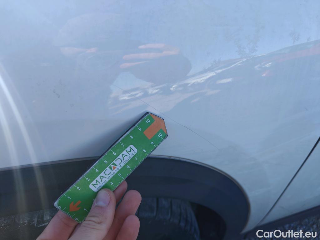  Mercedes  GLA MERCEDES-BENZ  / 2020 / 5P / todoterreno  200 D #34