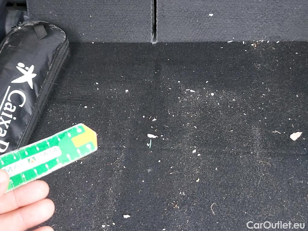  Toyota  Yaris TOYOTA  / 2020 / 5P / berlina con portón 1.5 125 S-Edition #16