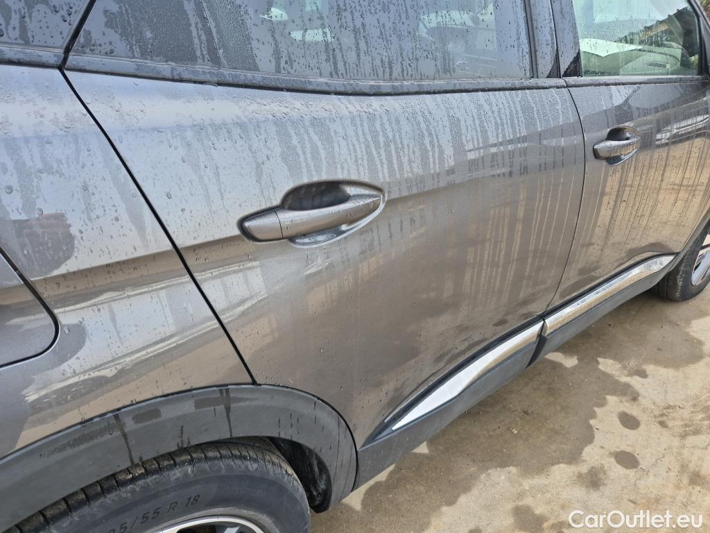  Peugeot  3008 PEUGEOT  Hybrid / 2020 / 5P / todoterreno 225 e-EAT8 Allure #12