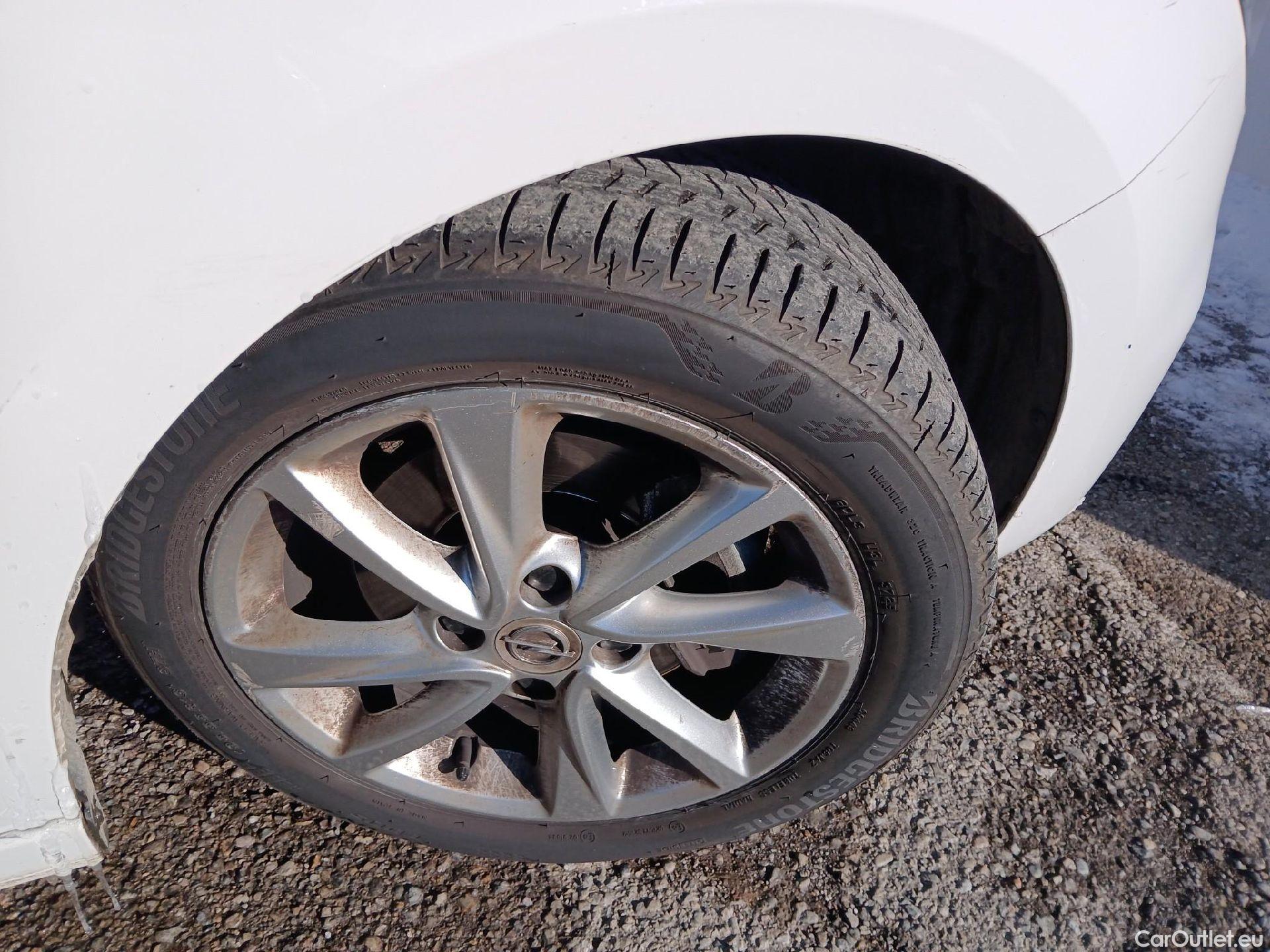  Opel  Corsa OPEL  / 2019 / 5P / berlina con portón 1.2T XHL 74kW (100CV) Elegance #26