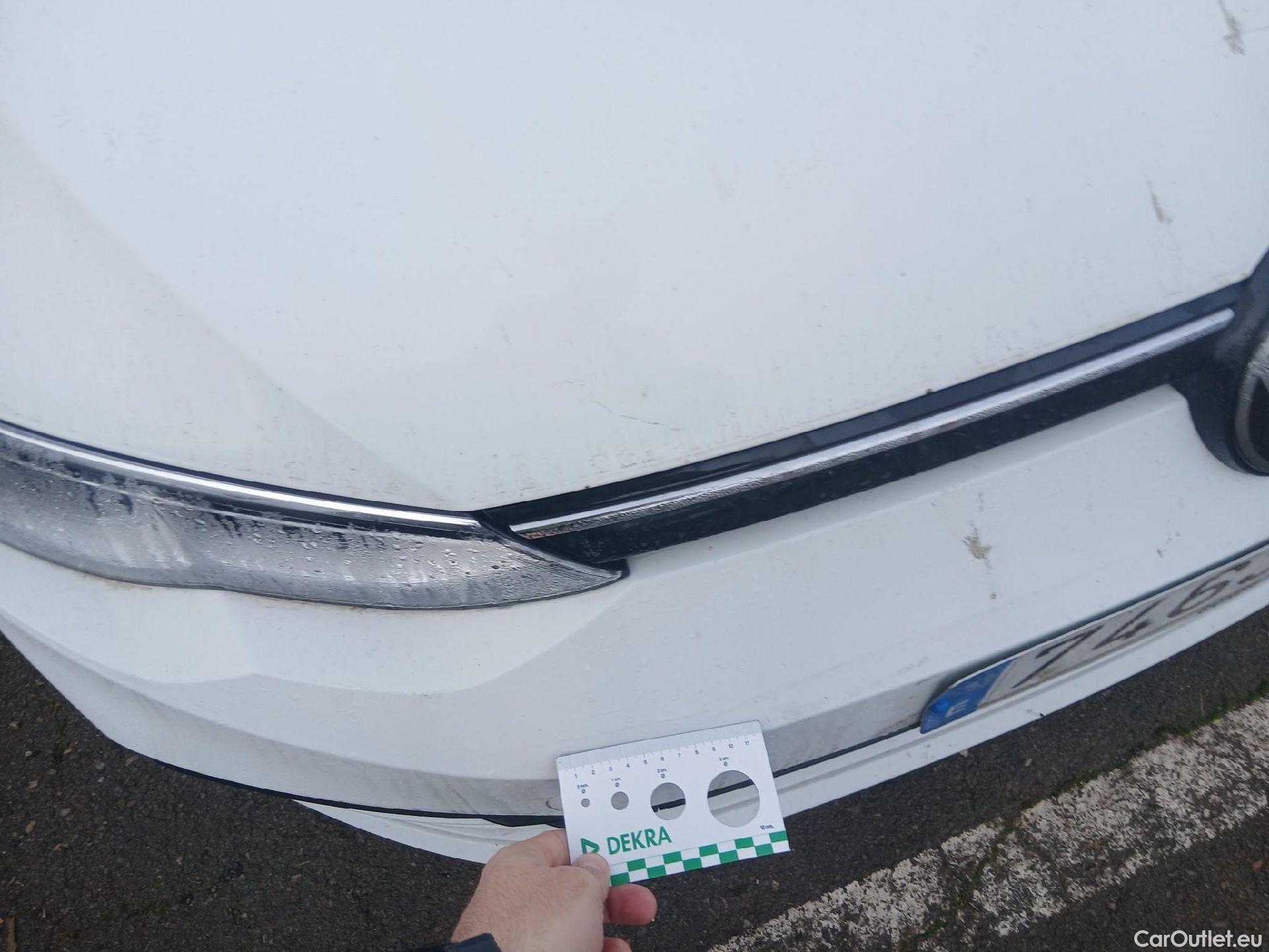  Volkswagen  Golf  VOLKSWAGEN / 2020 / 5P / berlina con portón Life 1.0 eTSI 81kW (110CV) DSG #1