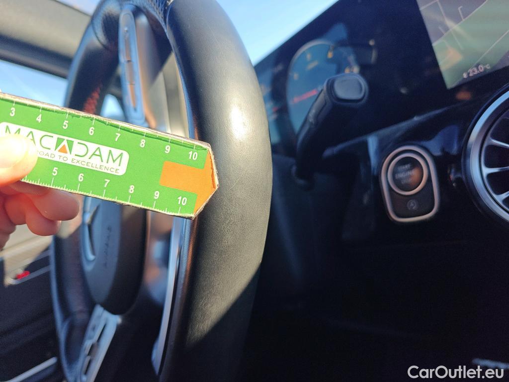  Mercedes  GLA MERCEDES-BENZ  / 2020 / 5P / todoterreno  200 D #37