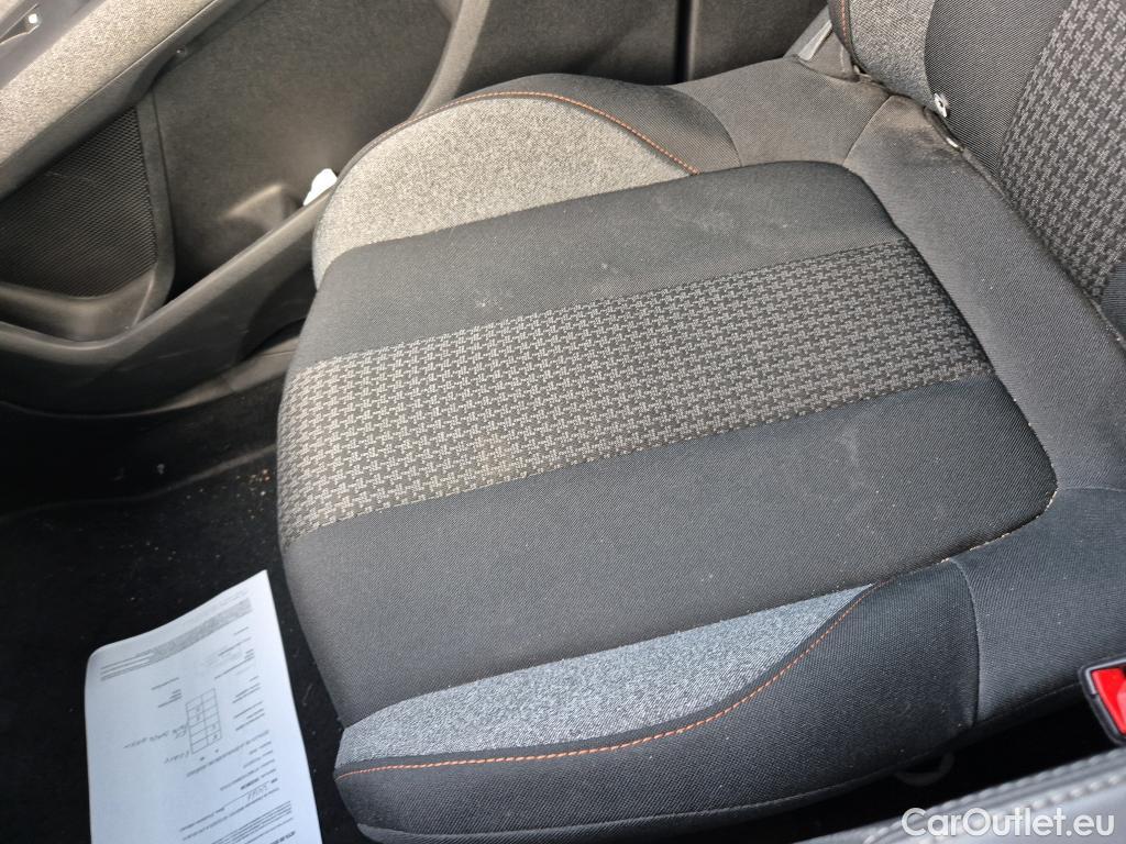  Peugeot  3008  Active Pack 1.5 HDi 130CV MT6 E6d #1