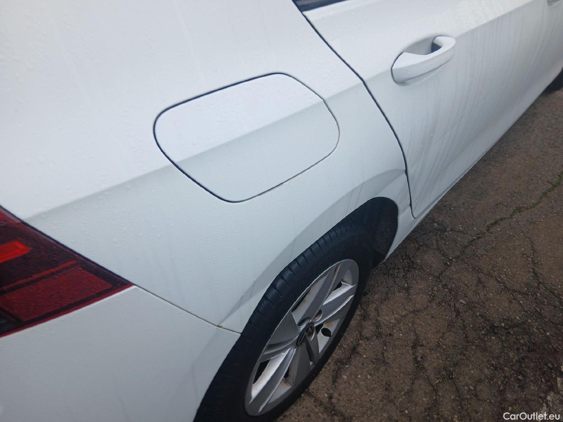  Volkswagen  Golf  VOLKSWAGEN / 2020 / 5P / berlina con portón Life 1.0 eTSI 81kW (110CV) DSG #20