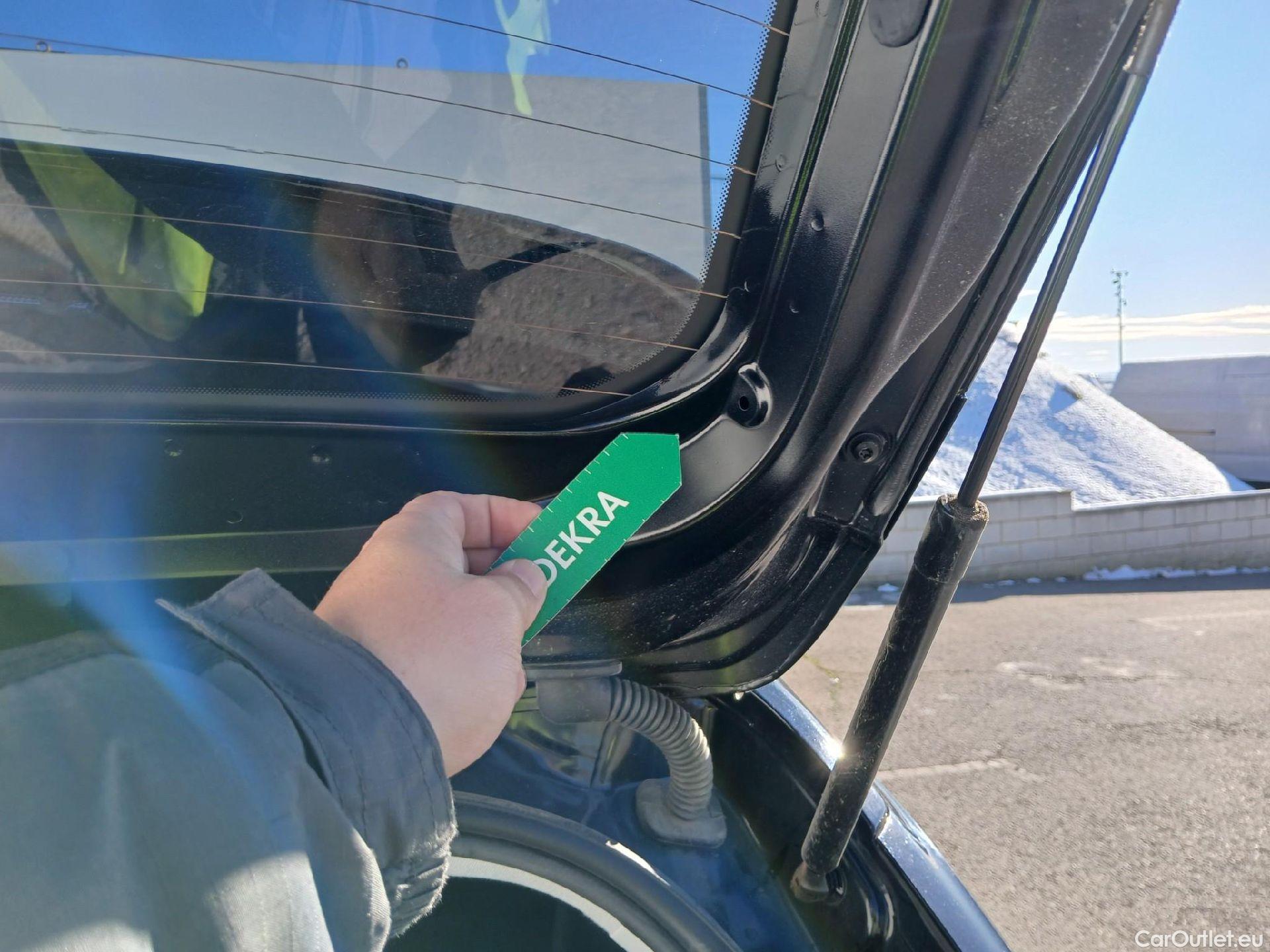  Opel  Corsa OPEL  / 2019 / 5P / berlina con portón 1.2T XHL 74kW (100CV) Elegance #2