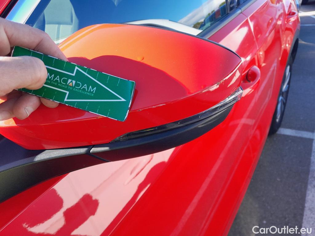  Volkswagen  T-ROC VOLKSWAGEN  / 2017 / 5P / todoterreno Advance R-Line 1.0 TSI 81kW (110CV) #14