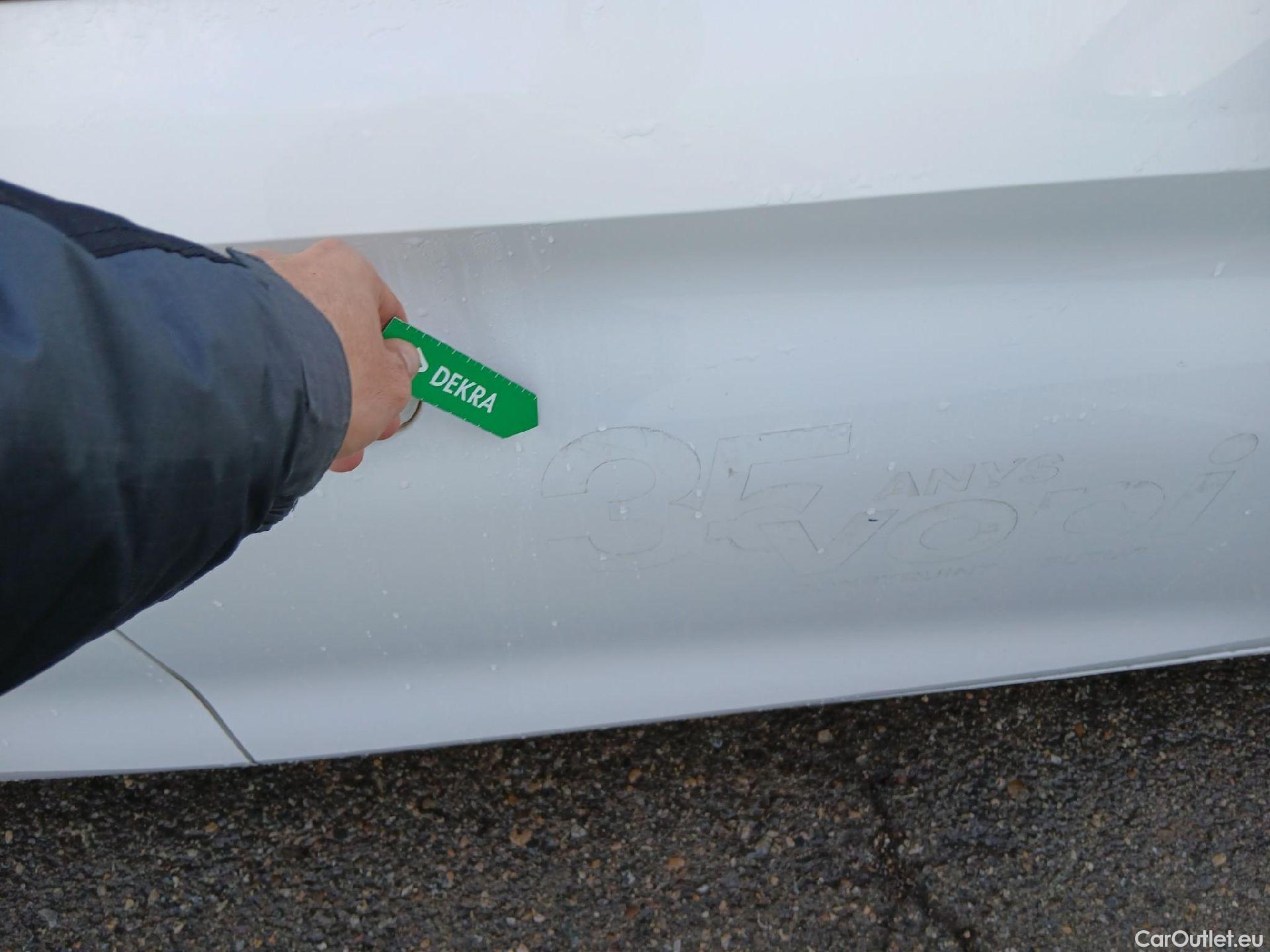  Land Rover  Discovery SEAT Nuevo León / 2020 / 5P / berlina con portón 2.0 TDI 85kW (115CV) STYLE GONavi (AC) #21