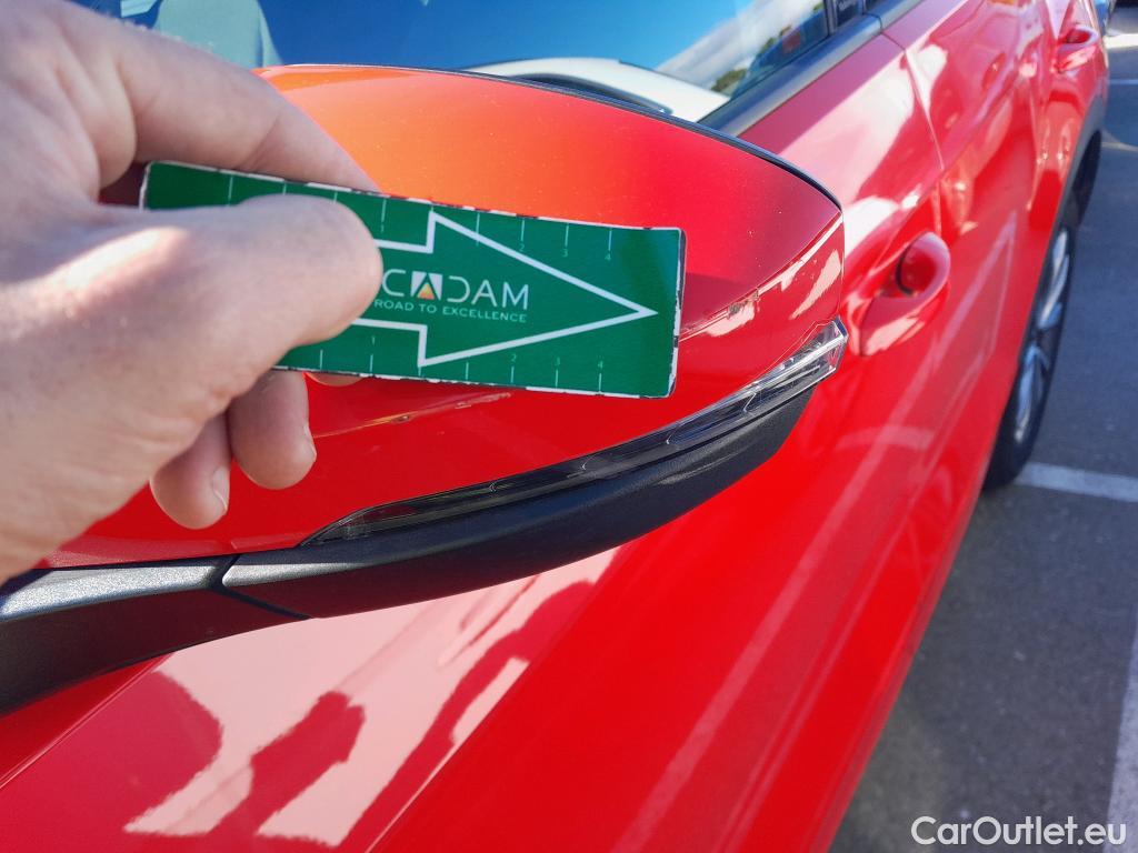  Volkswagen  T-ROC VOLKSWAGEN  / 2017 / 5P / todoterreno Advance R-Line 1.0 TSI 81kW (110CV) #15